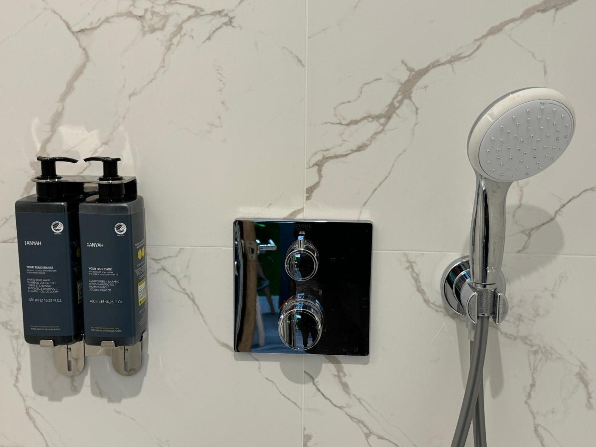 Southgate Luxury Apartments Elland Экстерьер фото