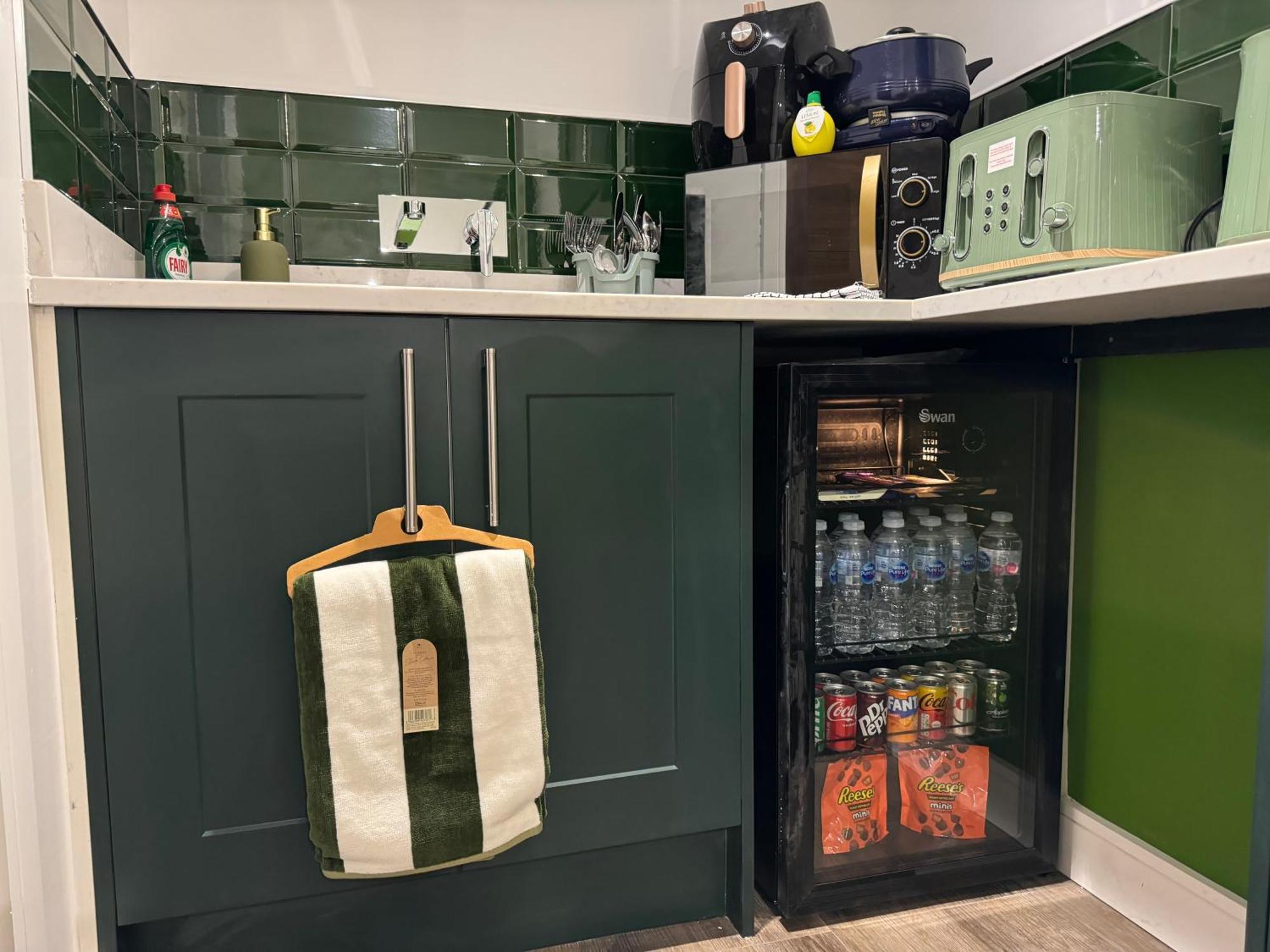 Southgate Luxury Apartments Elland Экстерьер фото