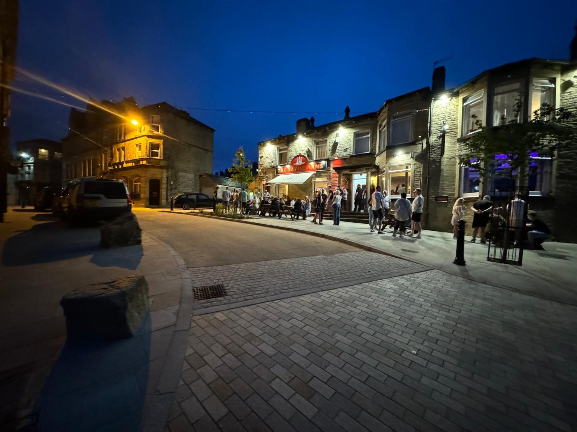 Southgate Luxury Apartments Elland Экстерьер фото