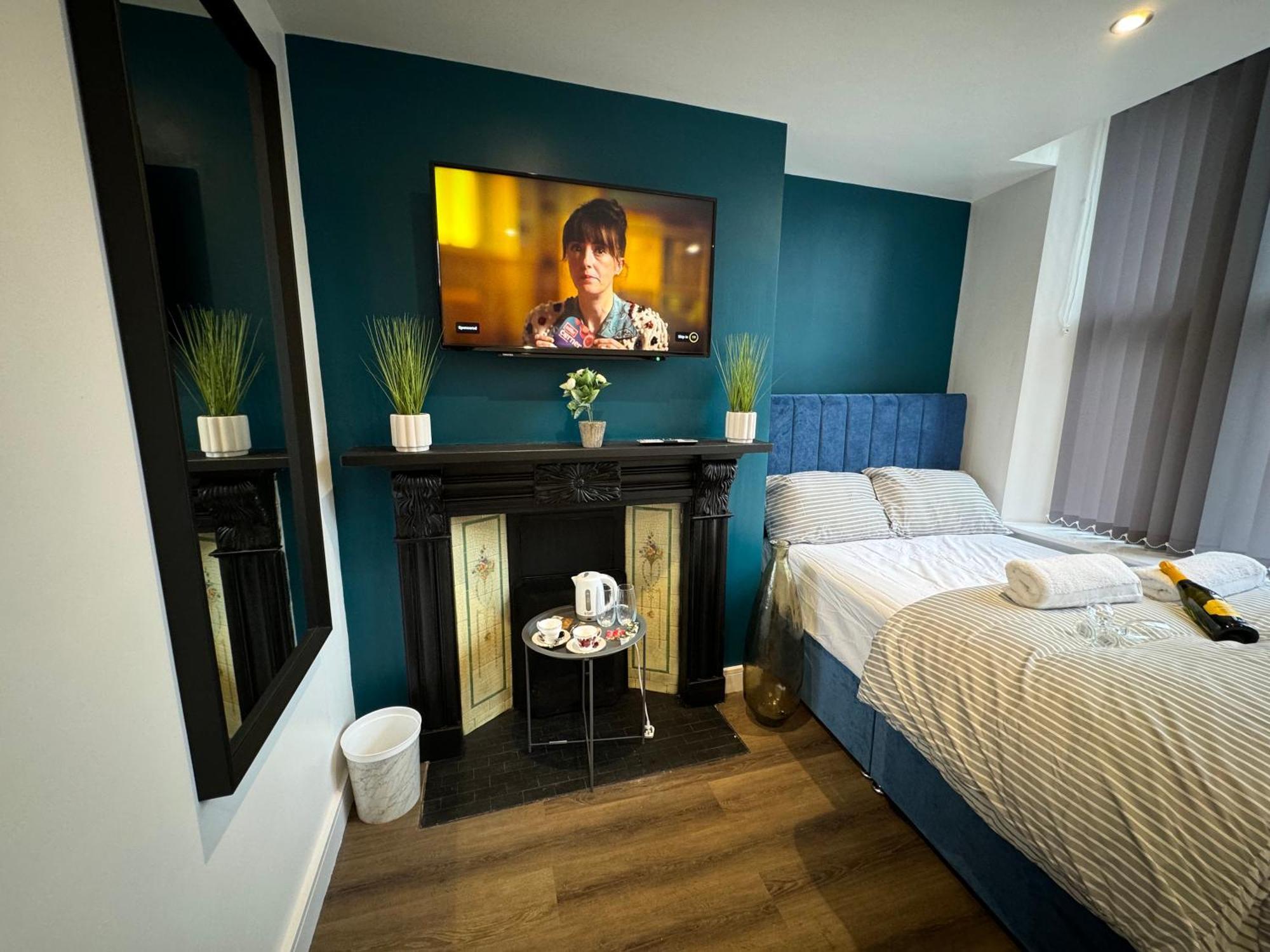 Southgate Luxury Apartments Elland Экстерьер фото