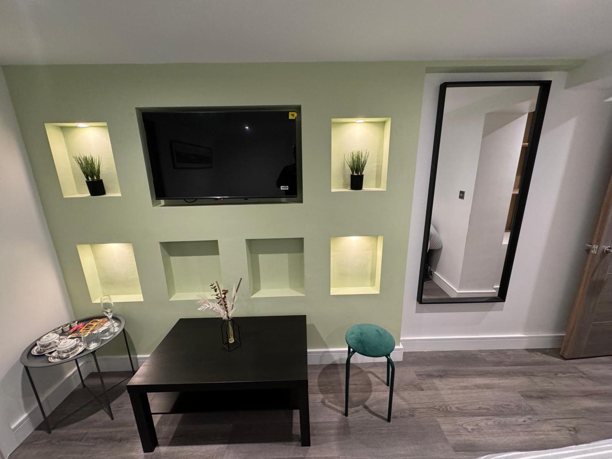 Southgate Luxury Apartments Elland Экстерьер фото