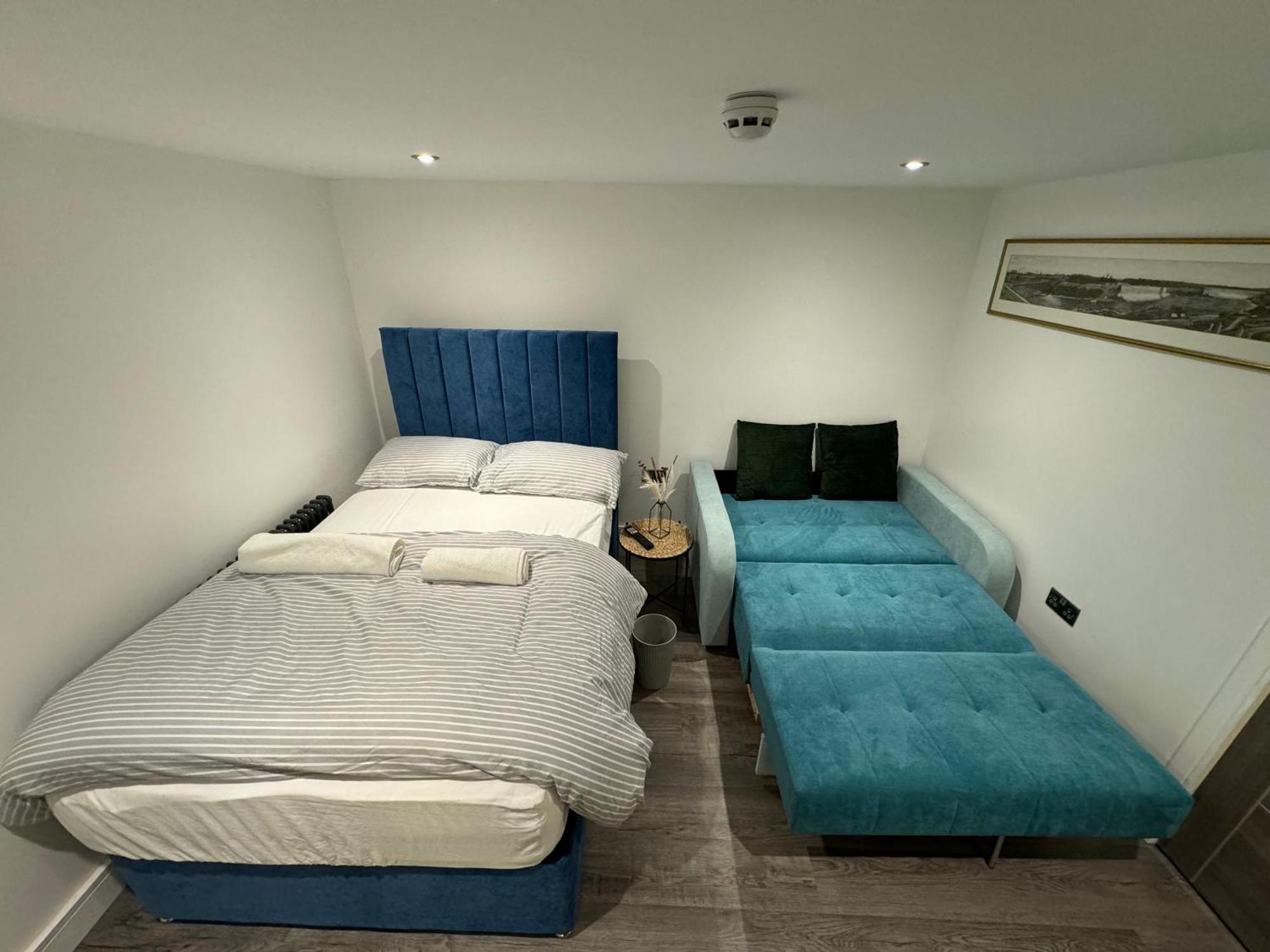 Southgate Luxury Apartments Elland Экстерьер фото