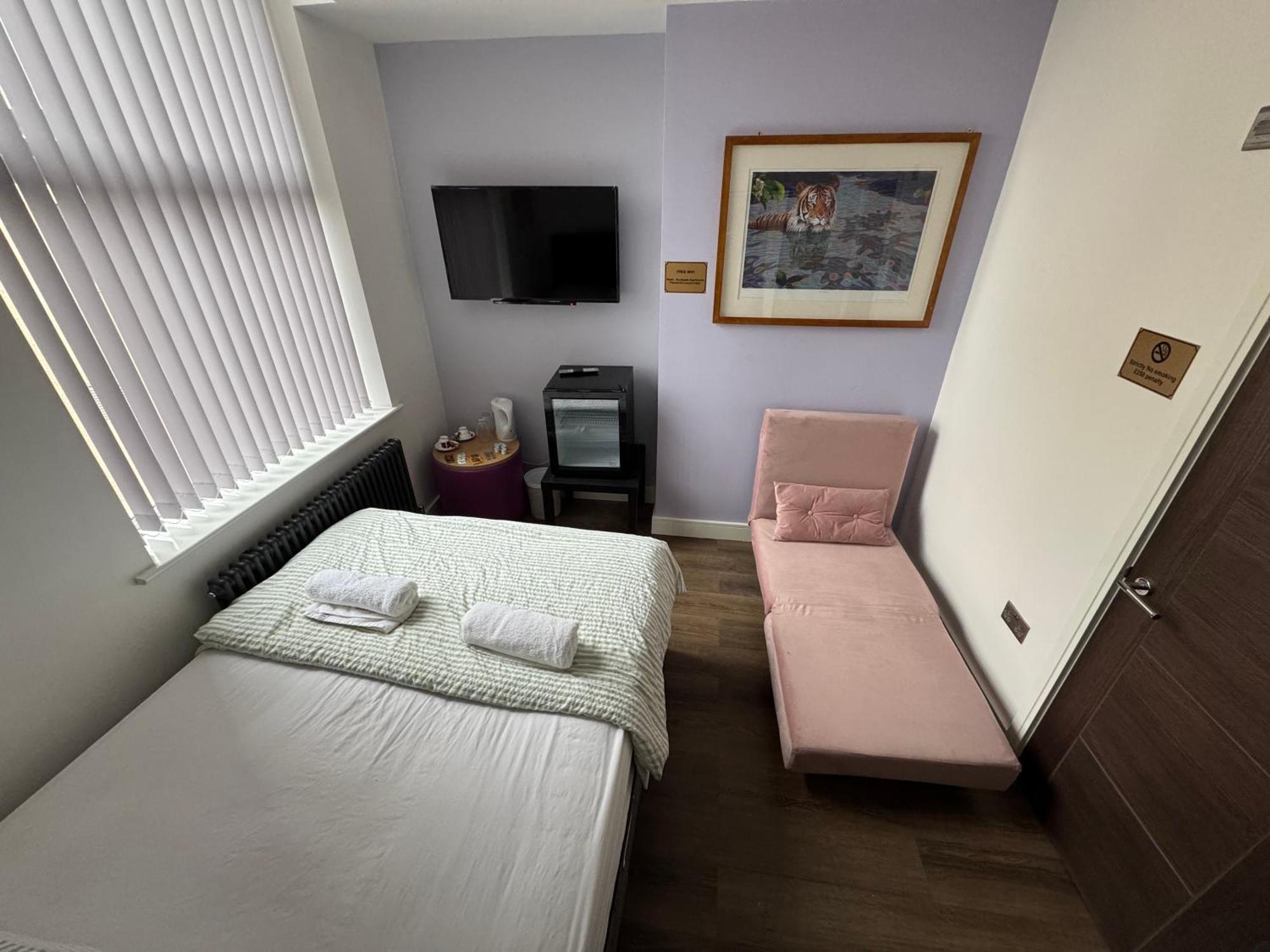 Southgate Luxury Apartments Elland Экстерьер фото